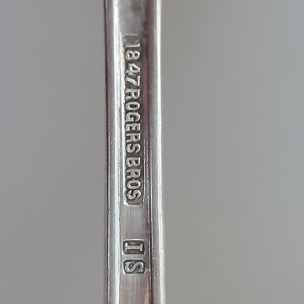 1847 ROGERS BROS set of 5 silverplate dessert forks "First Love" pattern - Picture 5 of 5